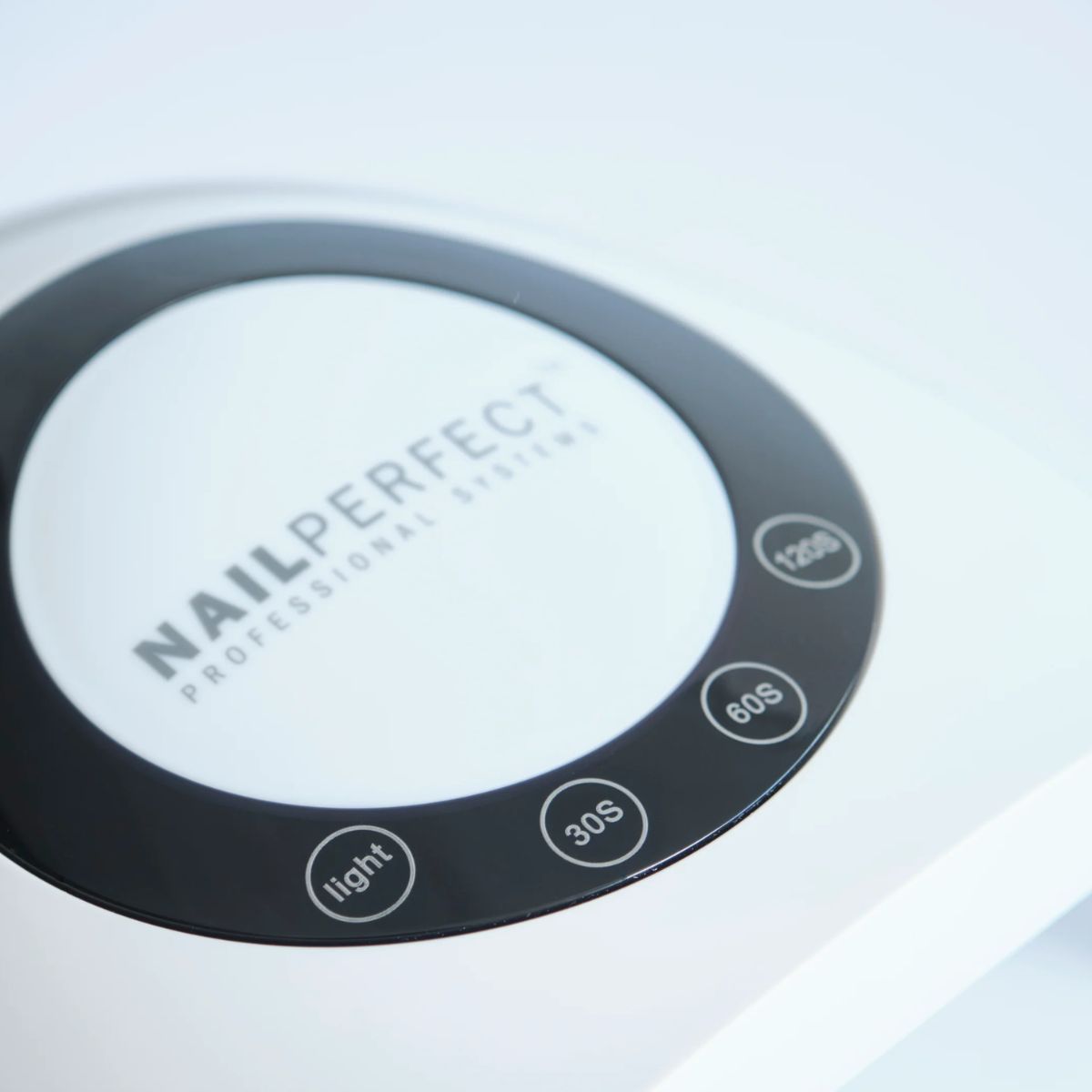 Nail Perfect - Precision Cure UV/LED Lamp - 54W, foto 4 van 4