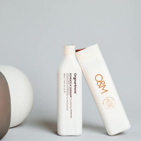 O&M - Hydrate Conquer Shampoo - 350 ml